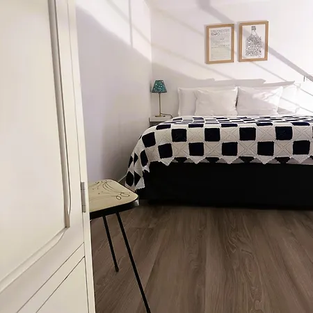 Daire Art-filled Loft 289 Via Toledo Heart Of And Plebiscito *